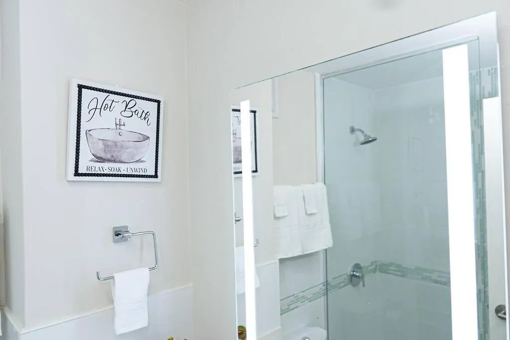 Bayfront Ocean View Gated Lejlighed Portmore
