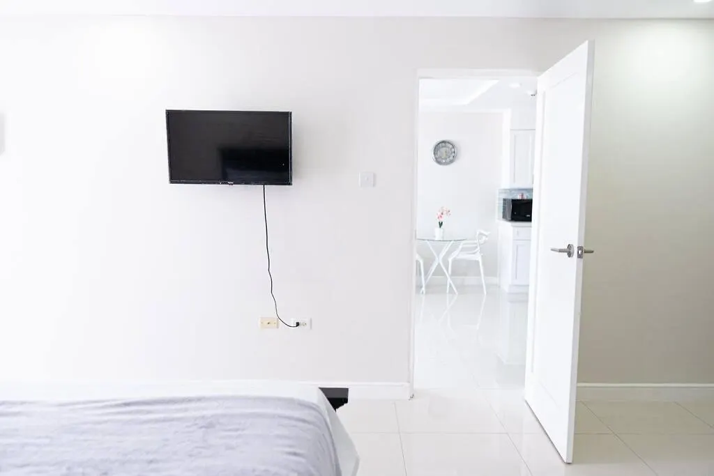 Bayfront Ocean View Gated Appartement Portmore