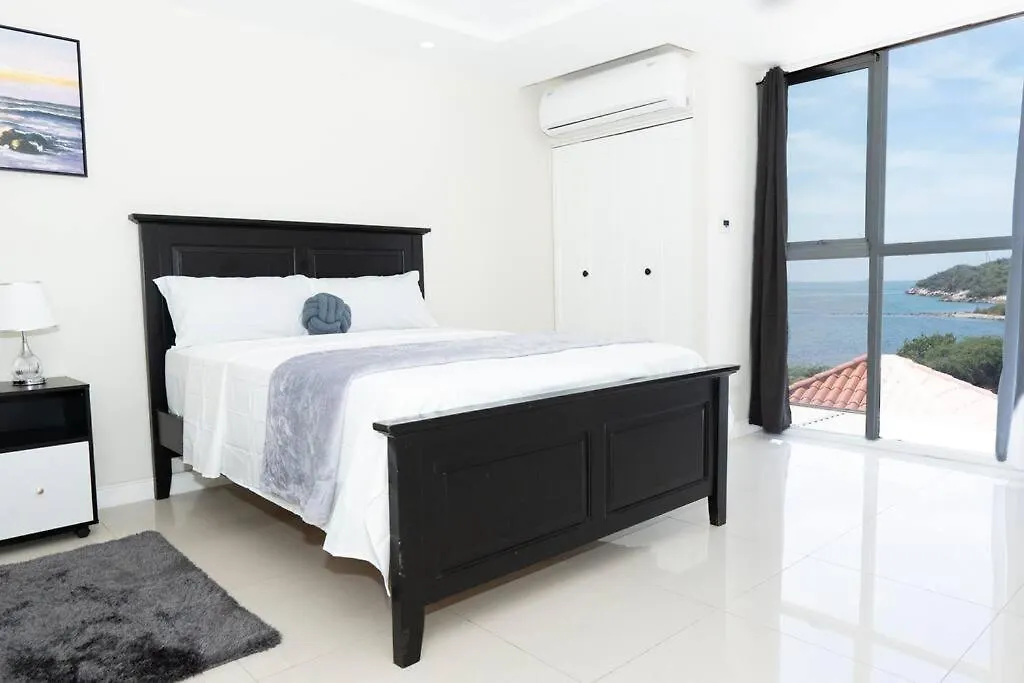 Bayfront Ocean View Gated Appartement Portmore 0*,