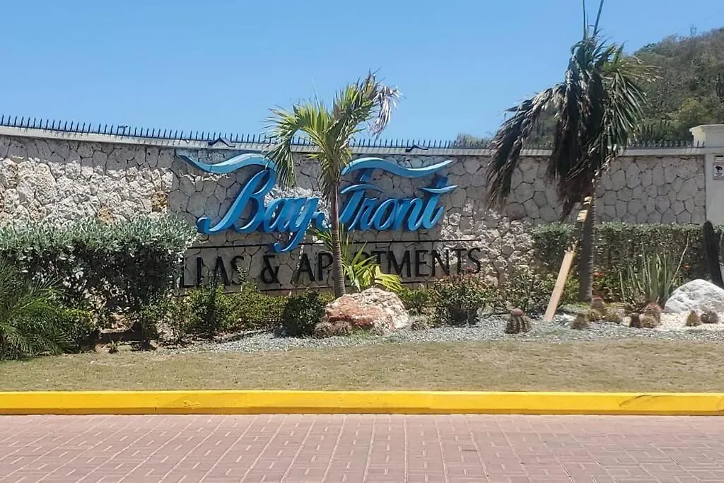 Bayfront Ocean View Gated Apartman Portmore